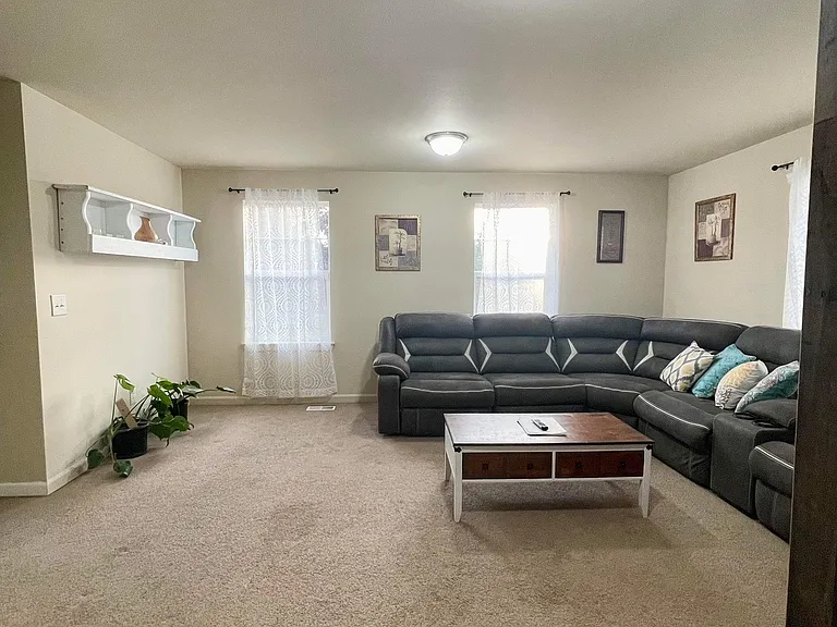 1616 Farina Loop SE — Photo 11