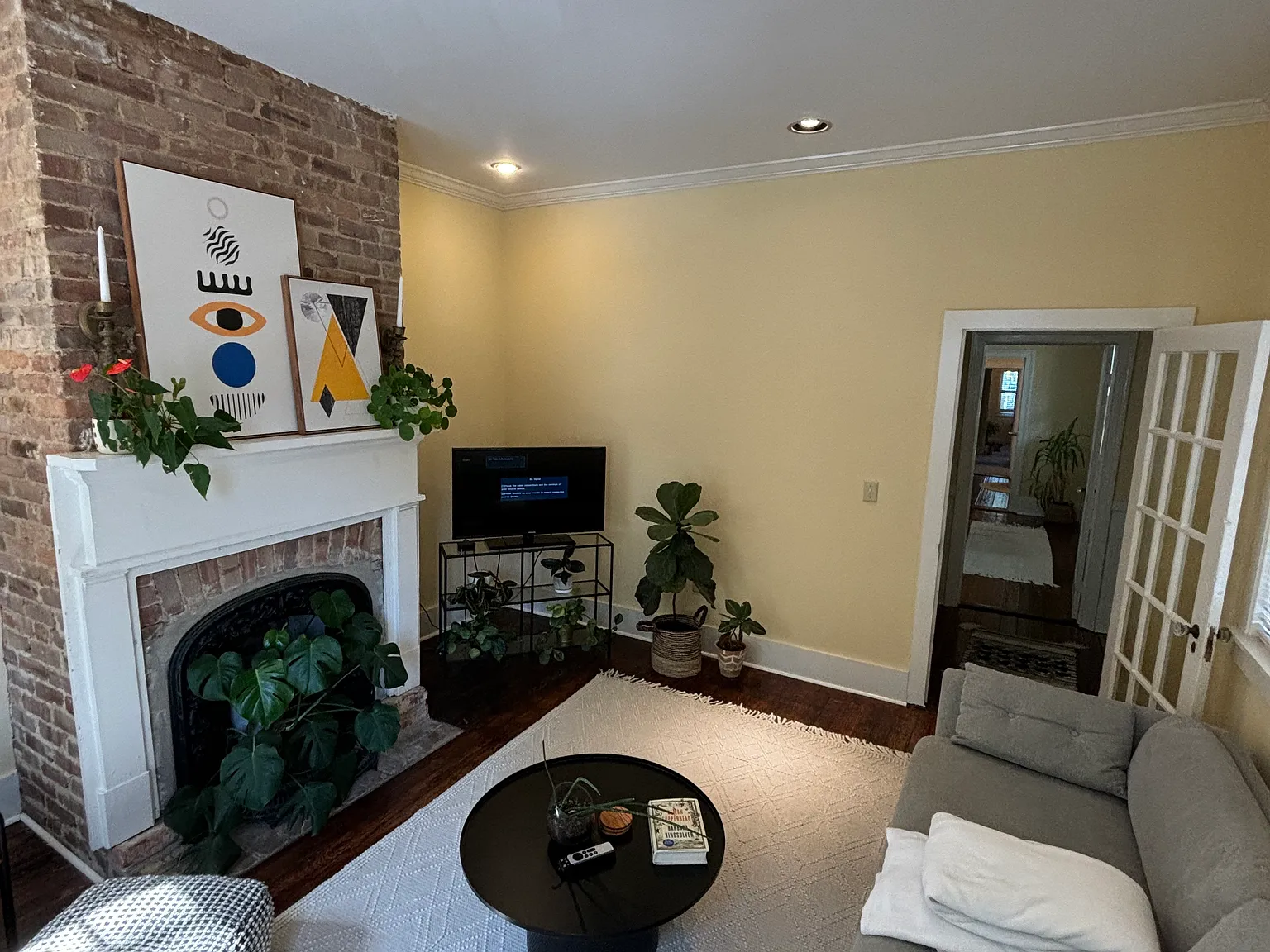 294 Ashley Ave — Photo 3
