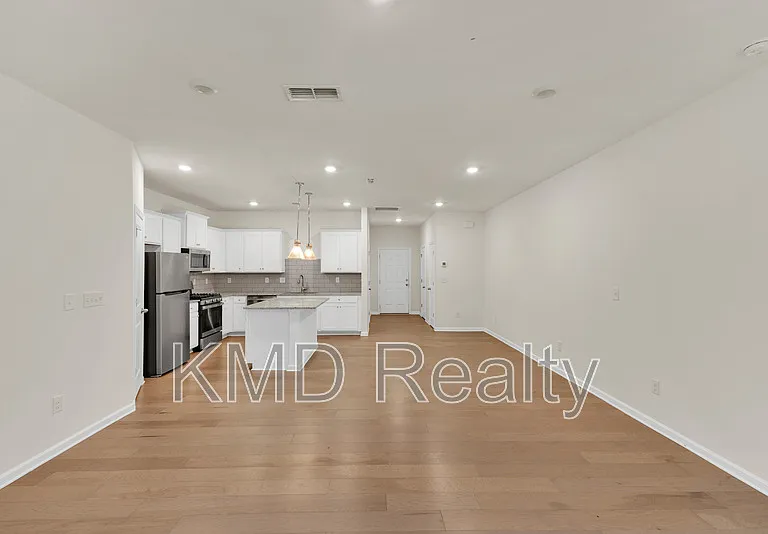 260 Abington St — Photo 6
