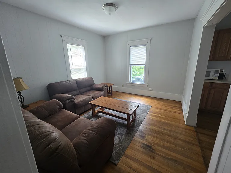 22 Frank St — Photo 4