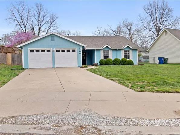 2100 Atchison Ave, Lawrence, KS 66047