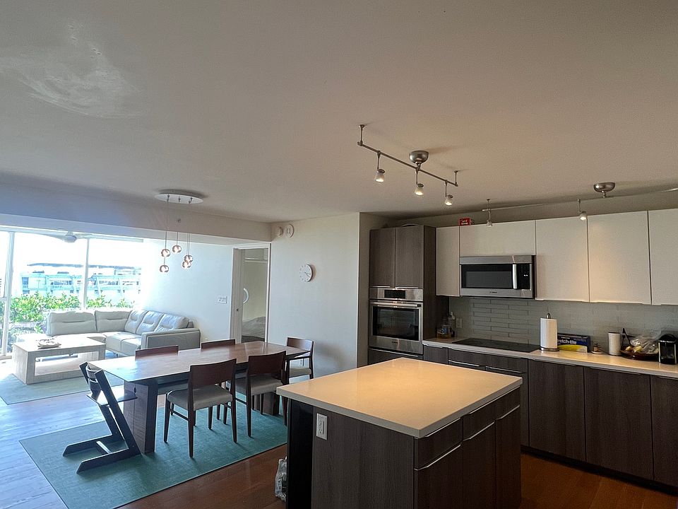 1st image of 888 Kapiolani Blvd #907