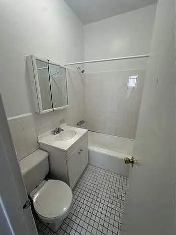 1287 Castle Hill Ave #F — Photo 7