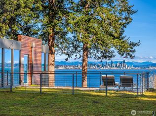 7268 Madrona Drive NE, Bainbridge Island, WA