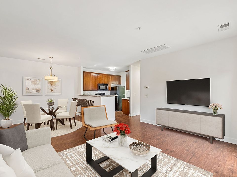 1st image of 8221 Lenox Creekside Dr #B12