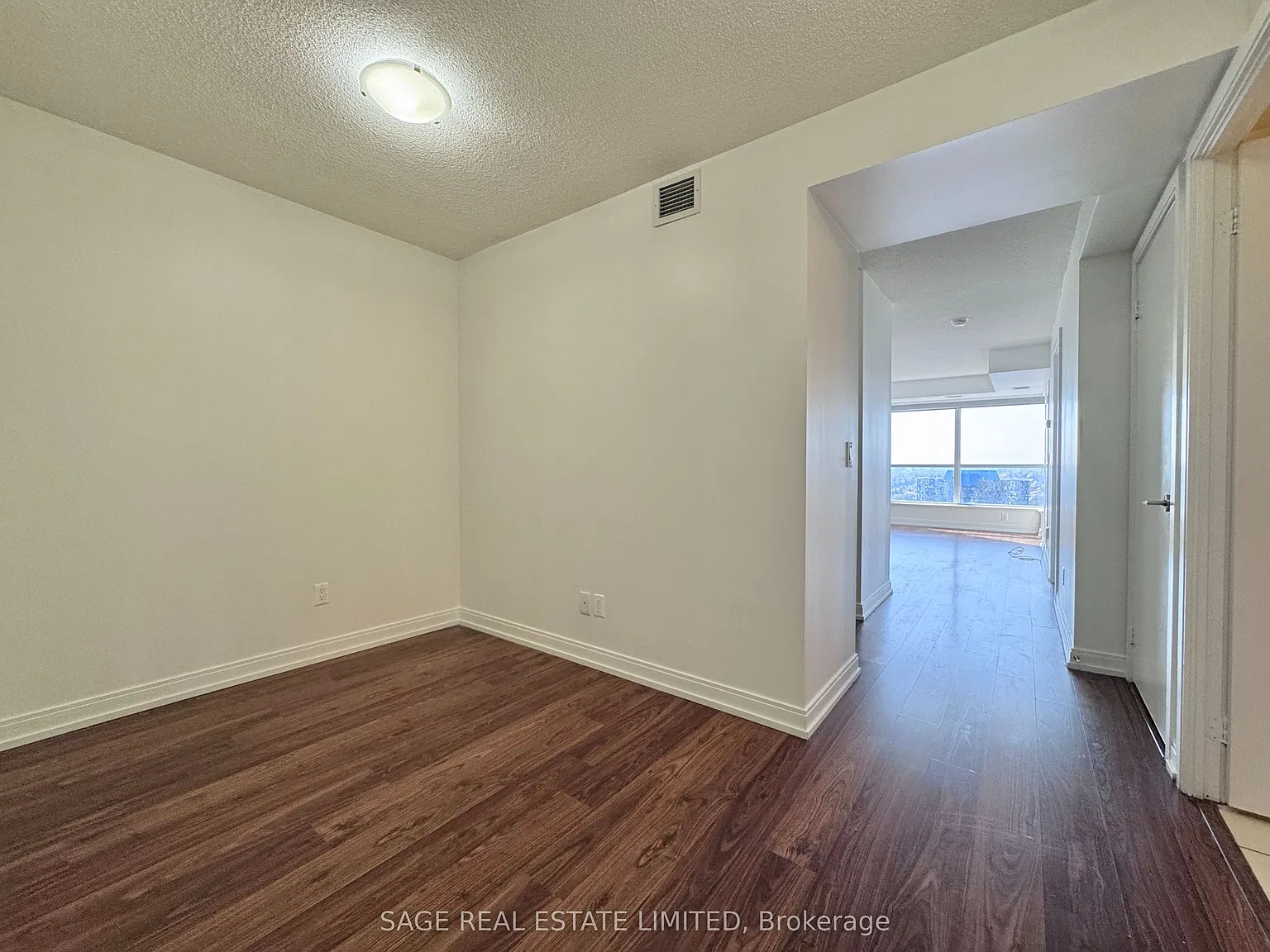3 bed, $2,600 — Photo 2