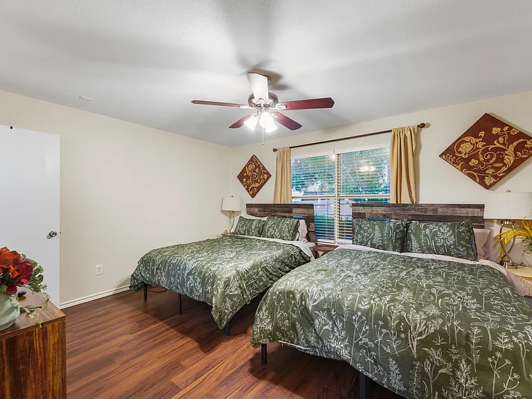 1001 Ridgecrest Dr — Photo 17