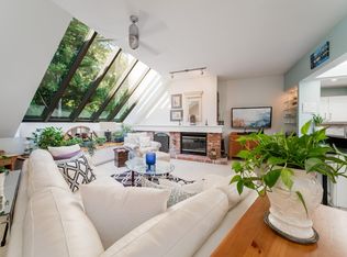 3960 Canada Way #34, Burnaby, BC V5G1G7