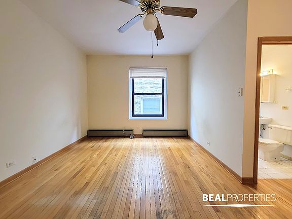 2nd image of 635 W Barry Ave #635305