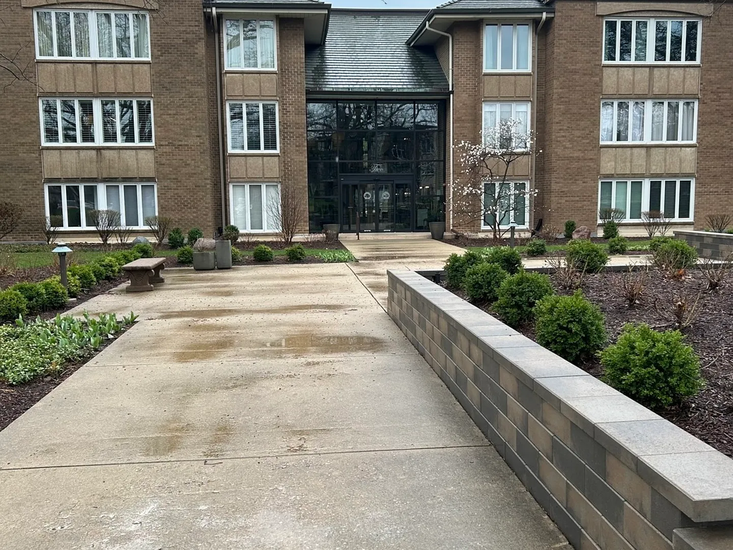 2 Oak Brook Club Dr APT B111 photo 1