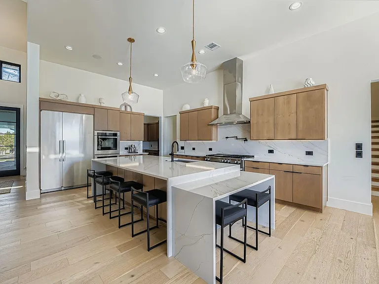 6412 Lantern View Dr — Photo 8