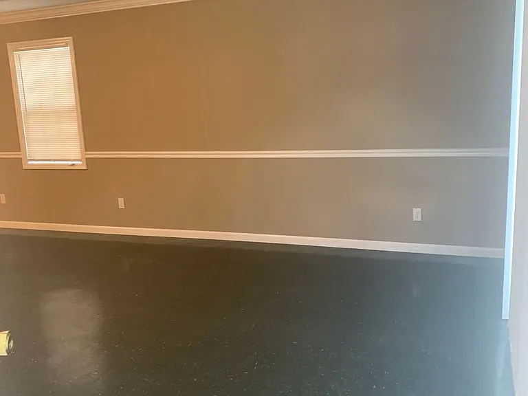 1200 S Spring St — Photo 3