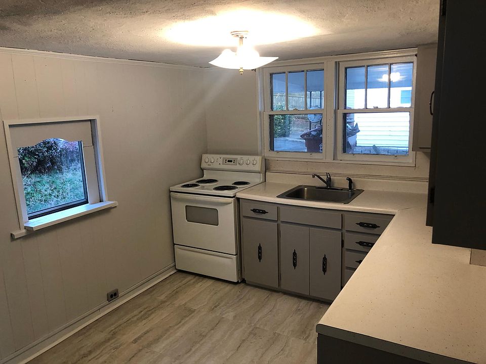 1st image of 216 Highland Ave