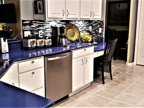 3rd image of 735 Vista Oaks Way