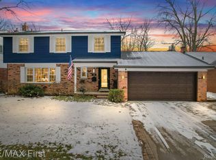 228 Edmund Ave, Royal Oak, MI 48073