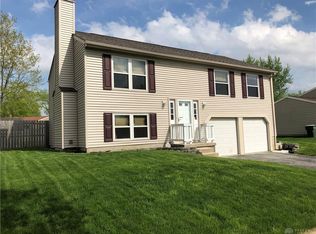 4416 Summit Ridge Dr, Dayton, OH 45424