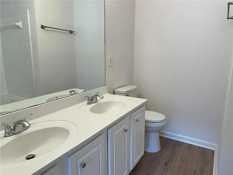 4162 Howell Park Rd — Photo 11