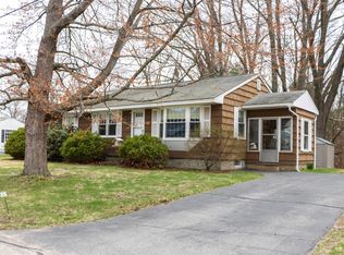 9 Woodcock Ave, Saco, ME 04072