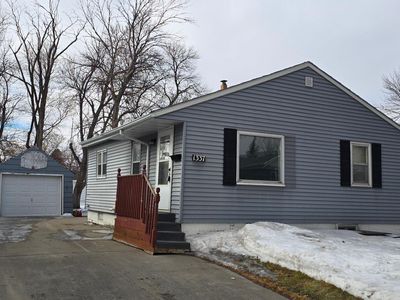 1337 16 1/2 St S, Fargo, ND, 58103