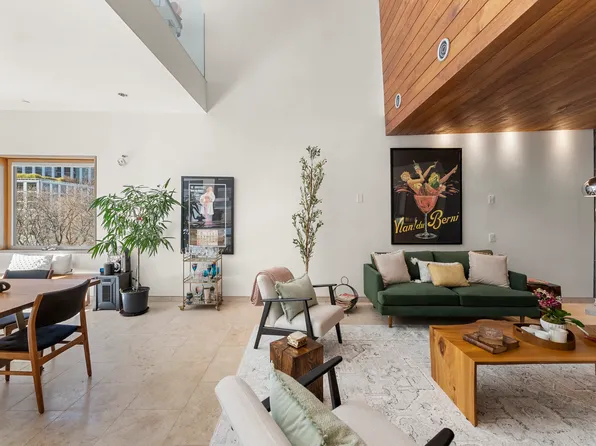 156 Reade Street image 2 of 37