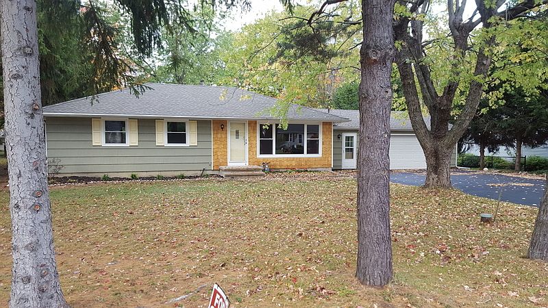 1st image of 2772 Oakland Dr