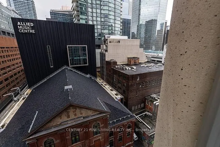 200 Victoria St #1317 — Photo 15