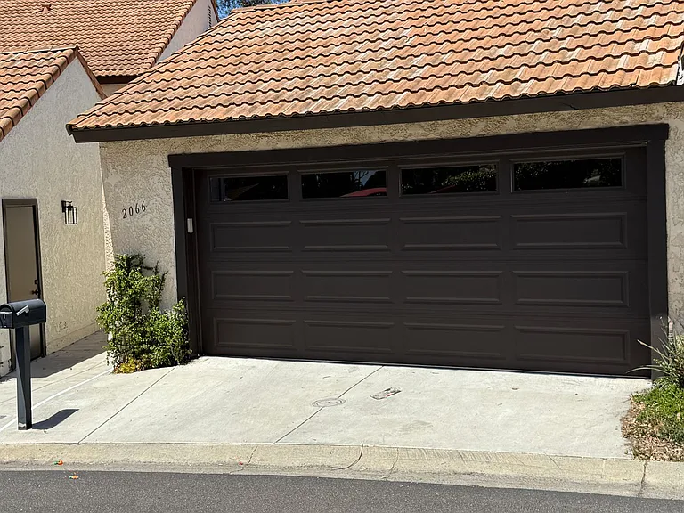 2066 Avenue Of The Trees — Photo 2