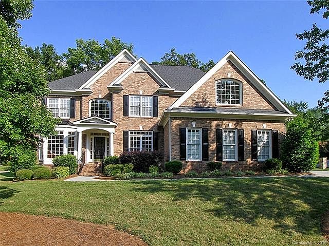 1st image of 11114 Parkleigh Dr