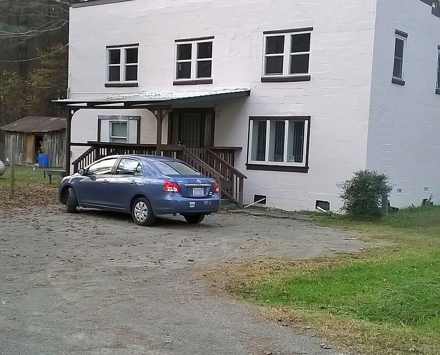 Front porch 1st entrance