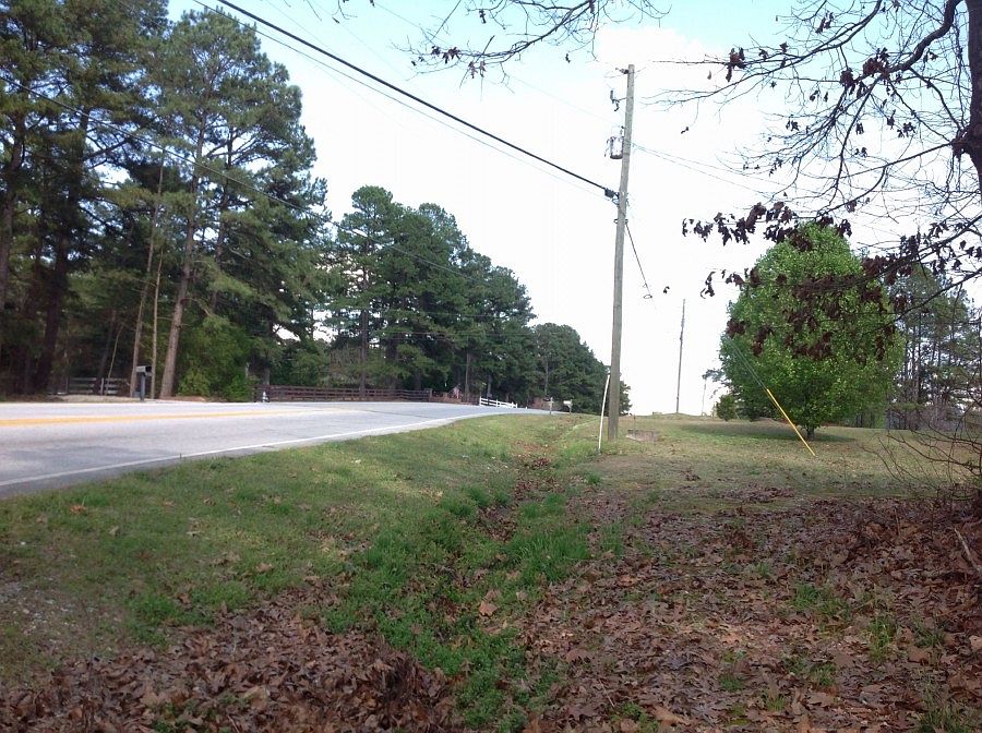2nd image of 2871 New Hope Rd