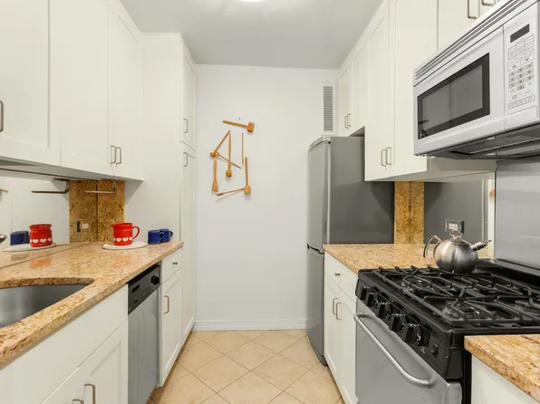 10 West 66th Street image 5 of 23