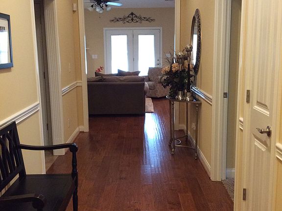 3rd image of 218 Popes Creek Ln