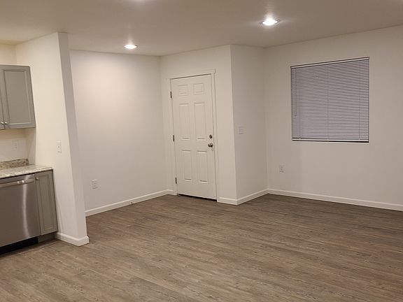 3rd image of 412 S Adams Ave