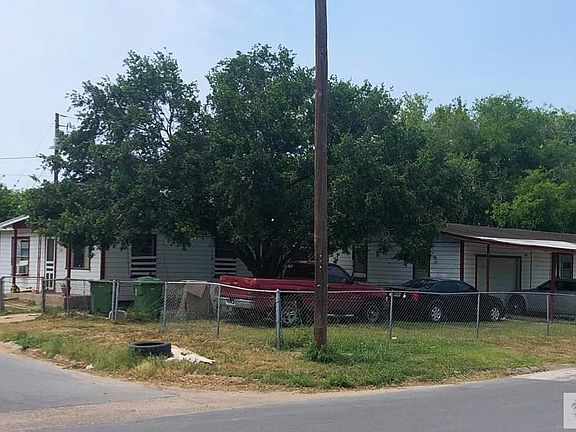 4th image of 2747 Elena St