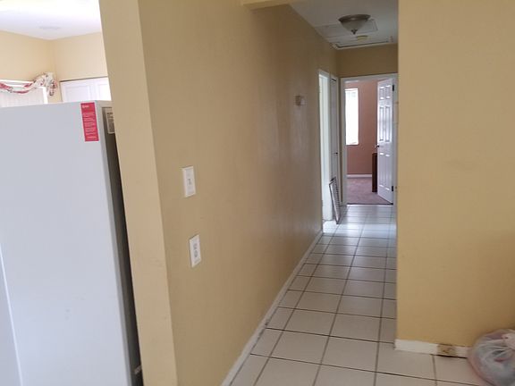 3rd image of 1033 Macy St