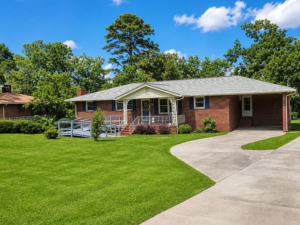 1st image of 116 Maple Dr