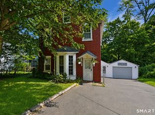 286 Bloomfield Avenue, West Hartford, CT 06117