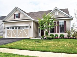 7 Republic Dr, Monroe Township, NJ 08831