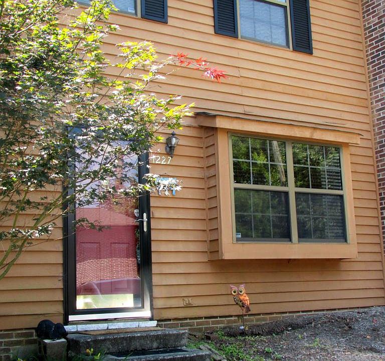 1st image of 1227 Crest Brook Dr
