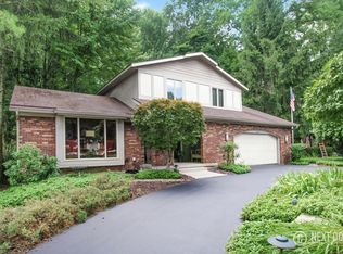 4793 Pinnacle Ct SW, Wyoming, MI 49519
