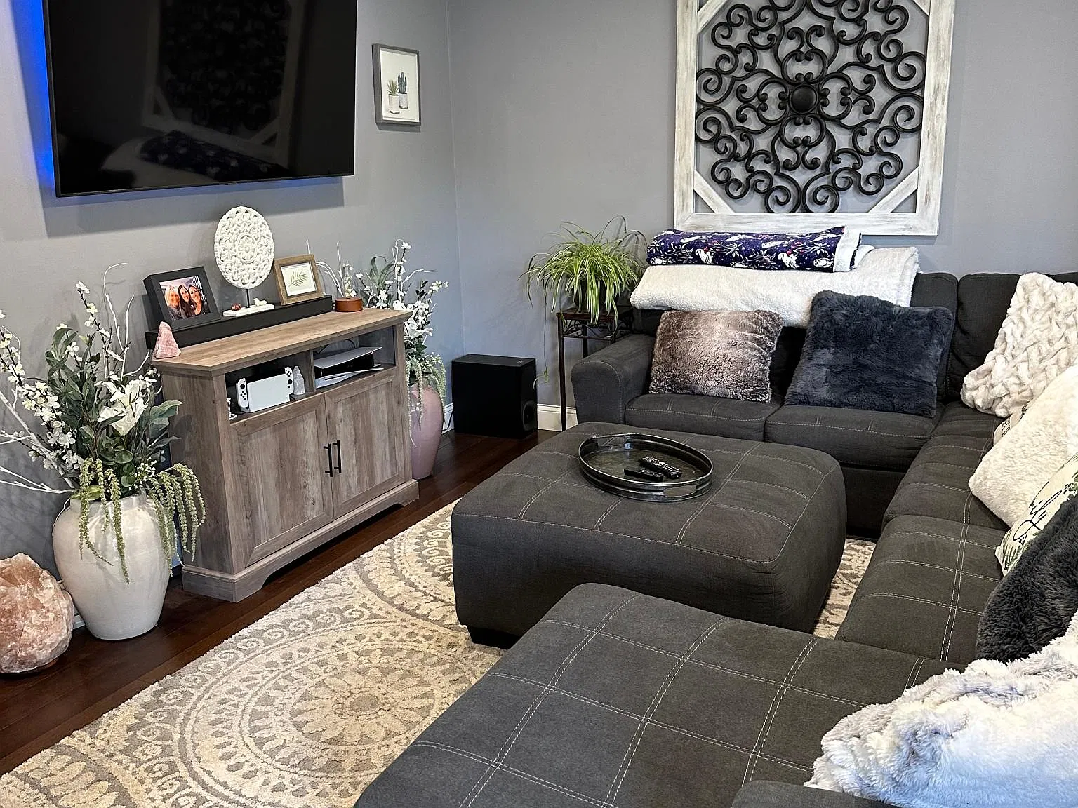 3 bed, 960 sqft, $3,200 — Photo 1