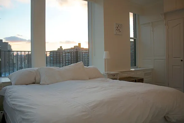 Rented by Luxury Property Group | media 39