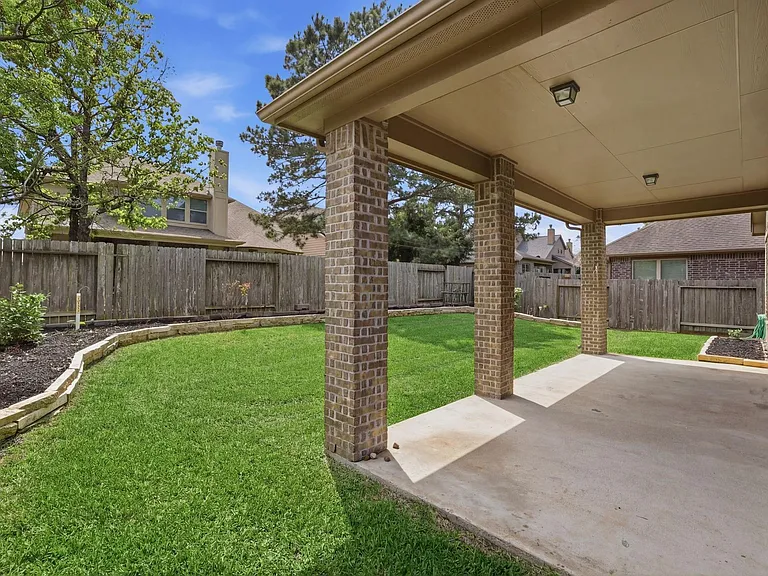 135 Deerfield Meadow Dr — Photo 38