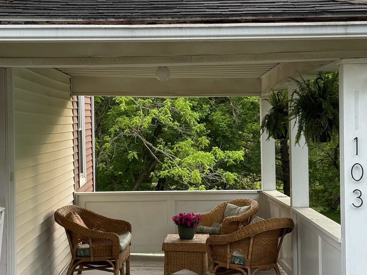 103 Sweet Cherry St — Photo 1