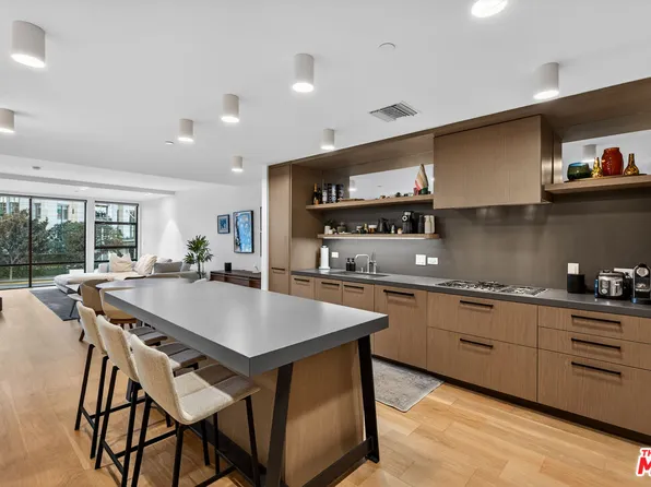 10777 Wilshire Blvd Unit 208, Los Angeles, CA 90024