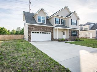 836 Corona Ln, Chesapeake, VA 23322