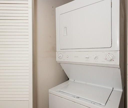 4th image of 839 N Marshfield Ave #1817