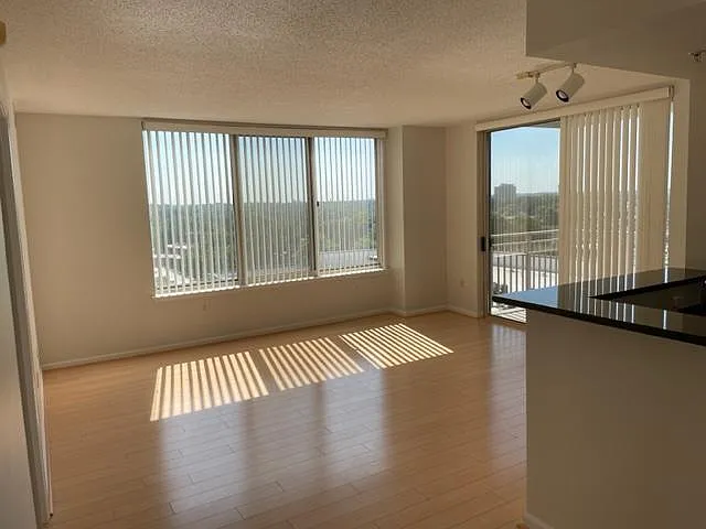 2726 Gallows Rd #1107 — Photo 11