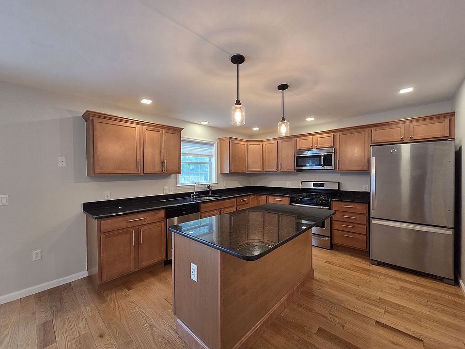 1st image of 11 Taylor St #A