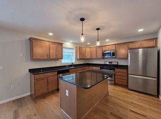 11 Taylor St #A, Saugus, MA 01906